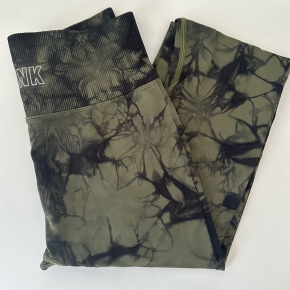 Victoria Secret PINK active seamless leggings worn once Size XS Vintage Green - Picture 3 of 6